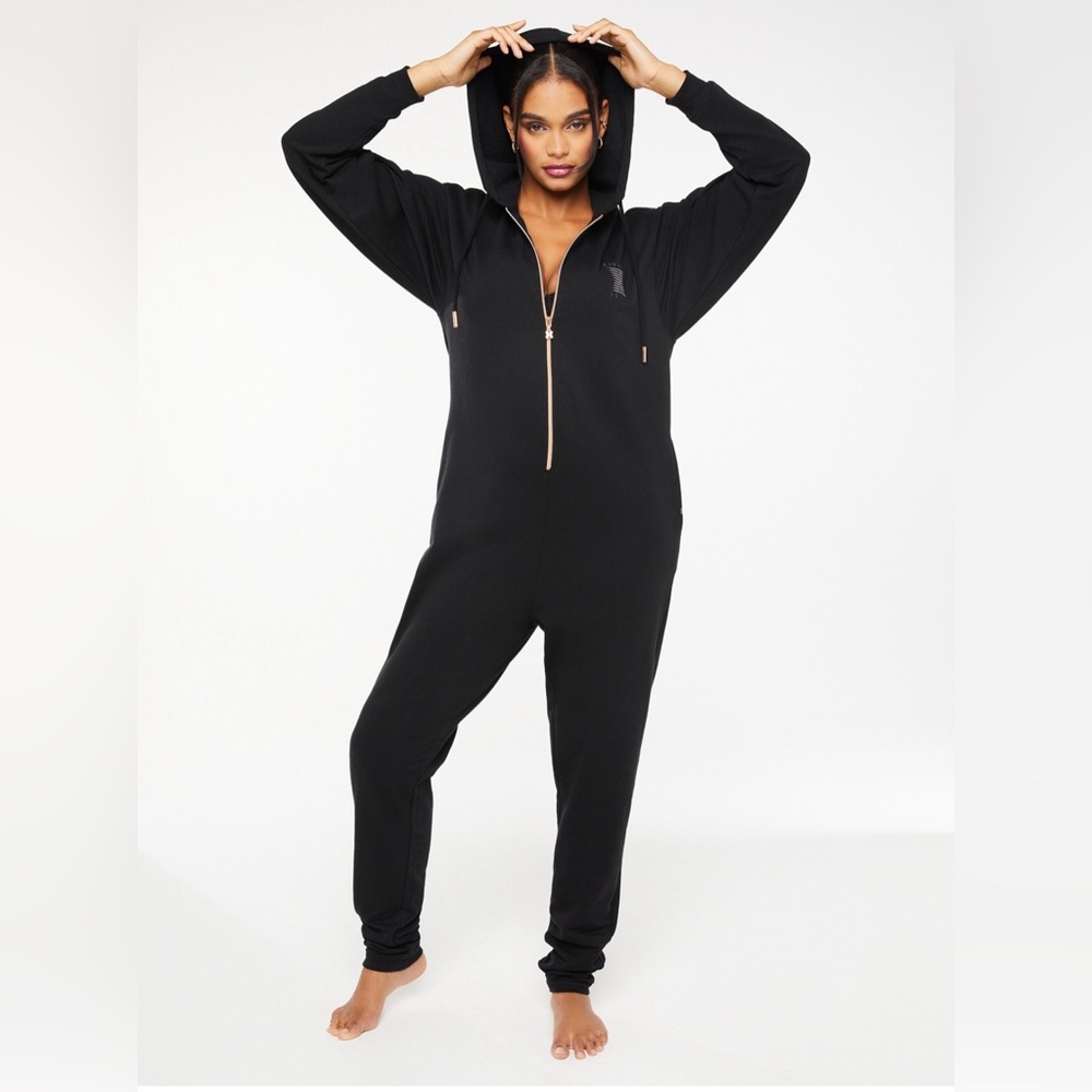 Fenty FOREVER SAVAGE HOODED ONESIE size small